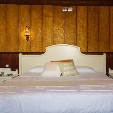 Casa Rustica Con Jacuzzi Nyaraló