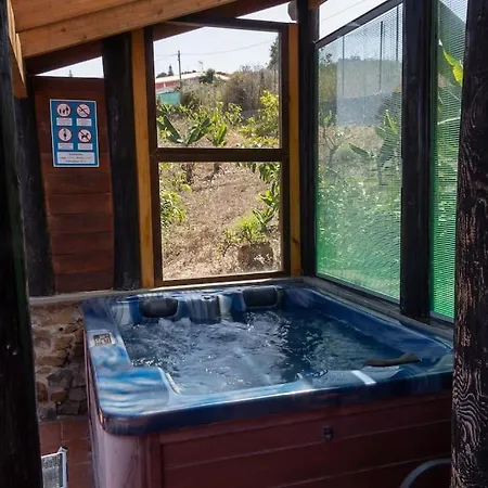 Casa Rústica Con Jacuzzi * Las Palmas de Gran Canaria
